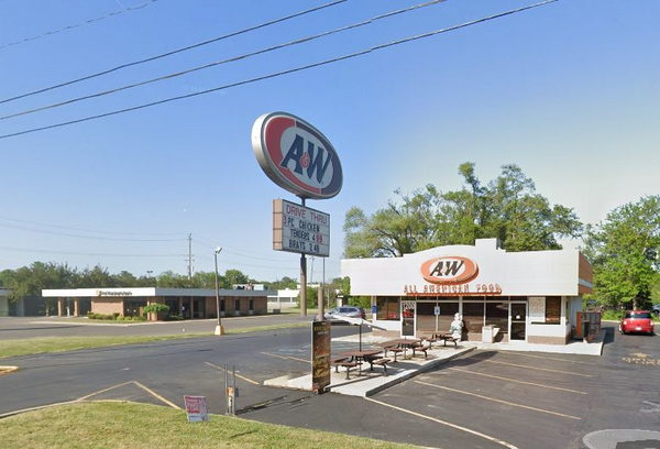 A&W Restaurant - Monroe - 1200 N Monroe (newer photo)
